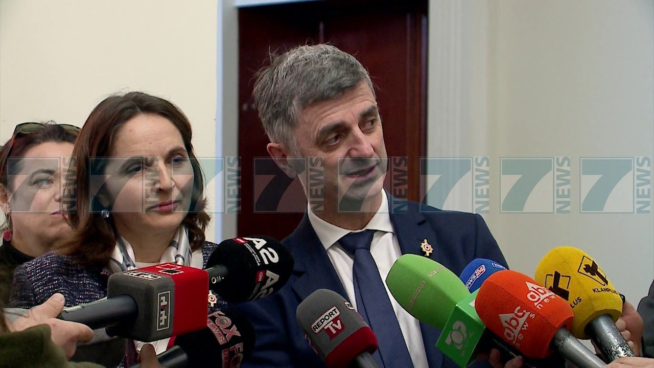 KESHILLTARI I CDU MBESHTET TUBIMIN E OPOZITES - News, Lajme - Kanali 7