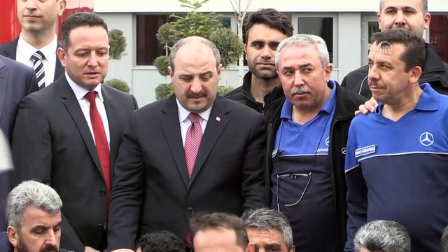 Bakan Varank, Mercedes-Benz Türk Kamyon Fabrikası'nda üretilen aracı kullandı - AKSARAY