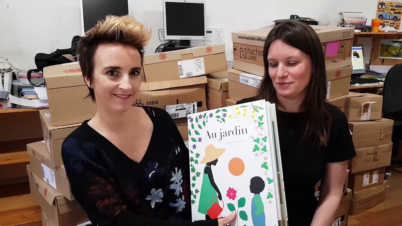 Metz : Julie Remy de la librairie Le Préau présente le livre de l'illustratrice Emma Giuliani