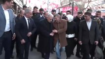 Çavuşoğlu ve Yıldırım, AK Parti Kağıthane İlçe Başkanlığını Ziyaret Etti