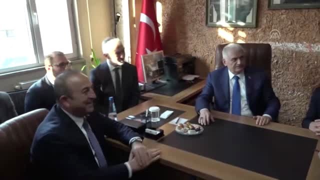 Çavuşoğlu ve Yıldırım, MHP Kağıthane İlçe Başkanlığını Ziyaret Etti
