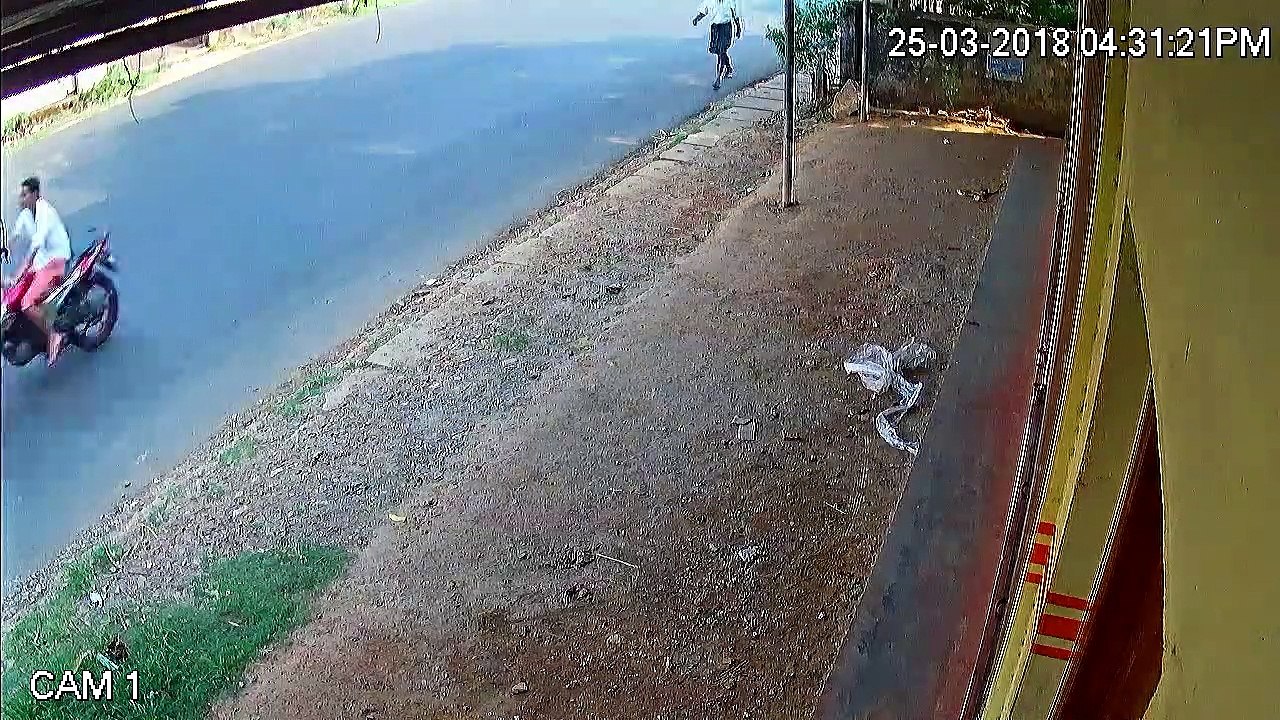 Live road accident caught on cctv camera