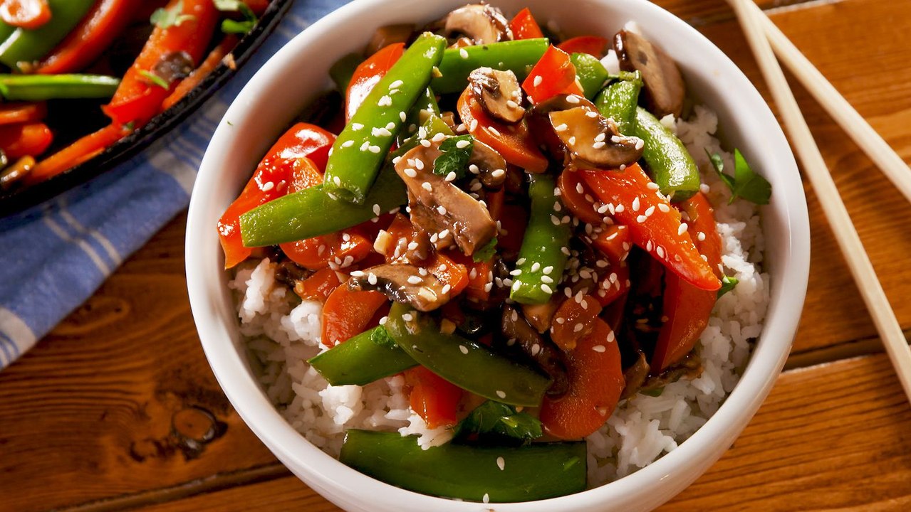 This Veggie Stir-Fry Is Perfect For Meatless Monday!