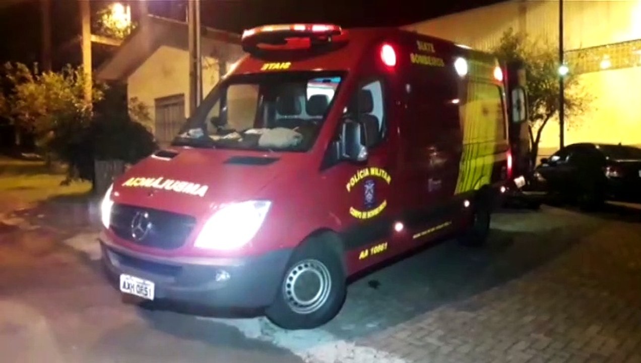 Jovem sofre luxação durante jogo de futsal e Siate é chamado