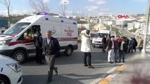 Dha İstanbul - Esenyurt'ta Okul Önünde Öğrenci Kavgası 2 Öğrenci Yaralandı