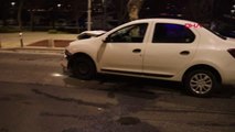 Üsküdar'da Motosiklet ile Otomobil Kafa Kafaya Çarpıştı: 2 Ağır Yaralı