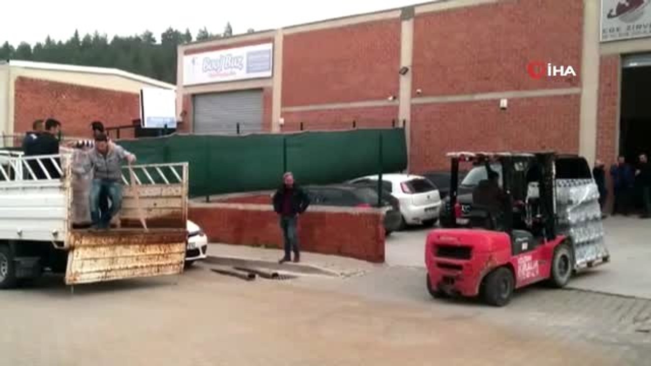 İzmir'de 6 Ton Etil Alkol Ele Geçirildi