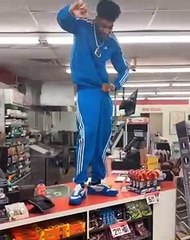 Blueface dances on the counter at convenience store