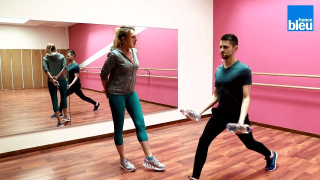 LA MINUTE FORME - Fentes statiques avec flexion des avant-bras sur le bras