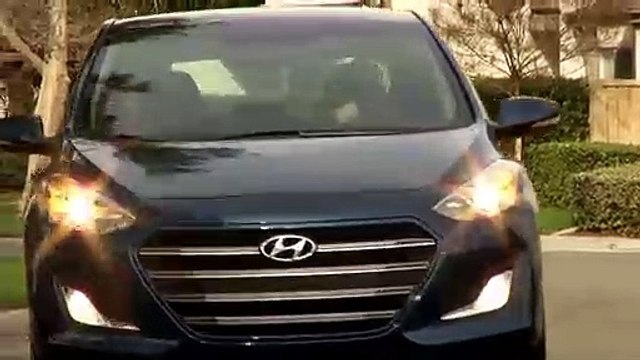 Hyundai Elantra GT Drive