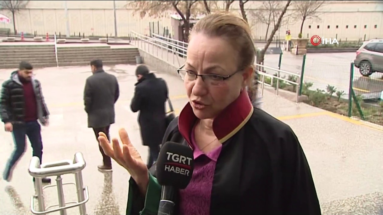 Ankara Adliyesi'nin merdivenleri davalık oldu