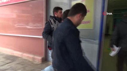 Park Halindeki Araçlardan Telefon Çalan Hırsızlar Yakalandı