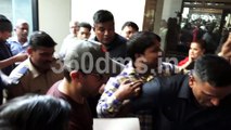 Aamir Khan KISS Kiran Rao On Her Birthday Celebration with Media