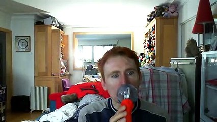 Wiwi égratigne "ik kwam haar tegen in de moshpit" de De Jeugd Van Tegenwoordig