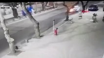 Üsküdar'da Motosiklet ile Otomobil Kafa Kafaya Çarpıştı 2 Ağır Yaralı