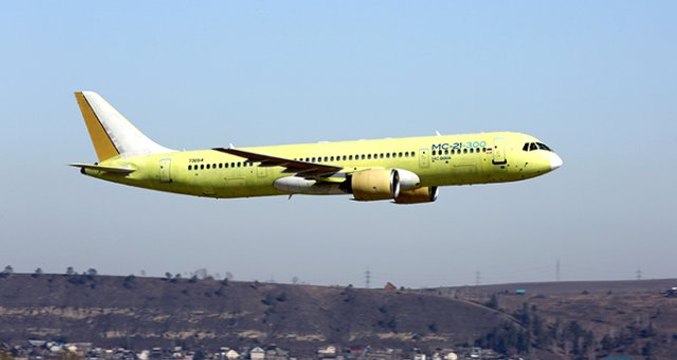 Rus Yolcu Uçağı Test Uçuşunu Başarıyla Gerçekleştirdi