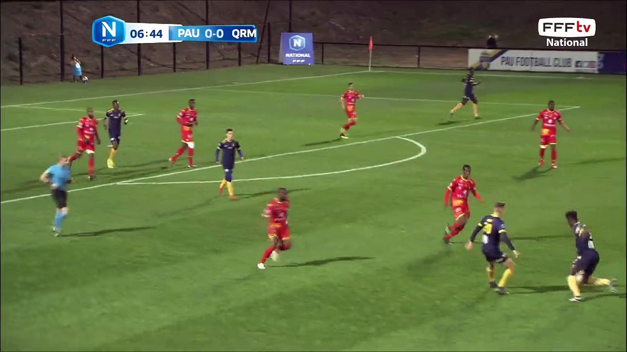 Magnifique but de BOISGARD d'une superbe frappe puissante !!! 1-0 pour le PAU FC !