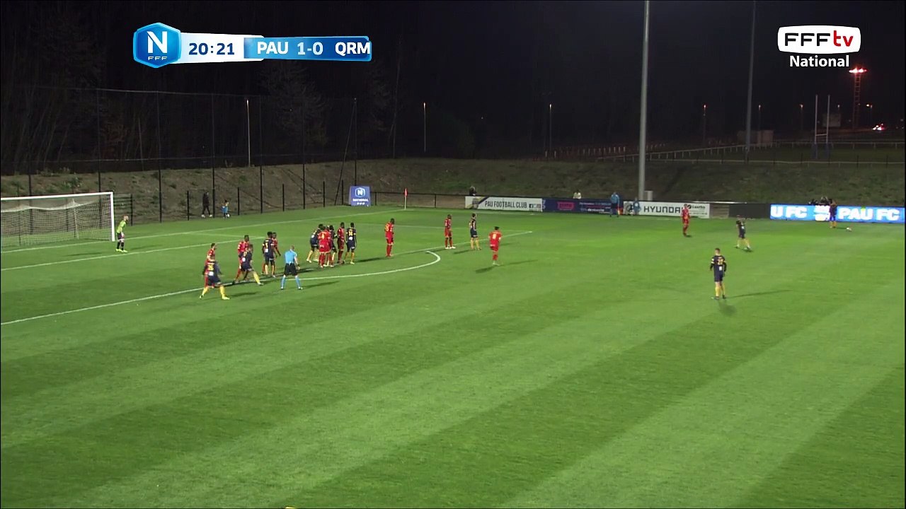 Coup franc de THILL ne donne rien.