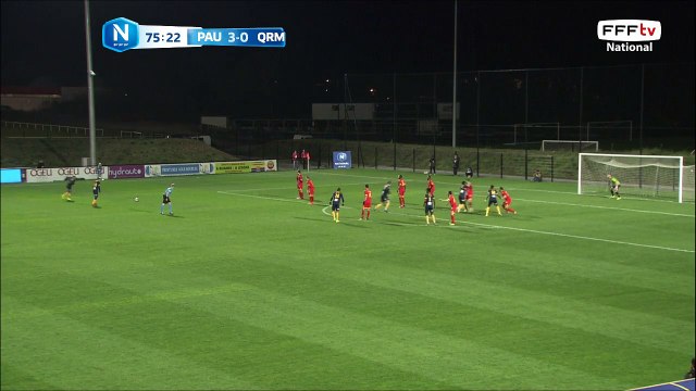 La frappe de THILL passe complètement au dessus.