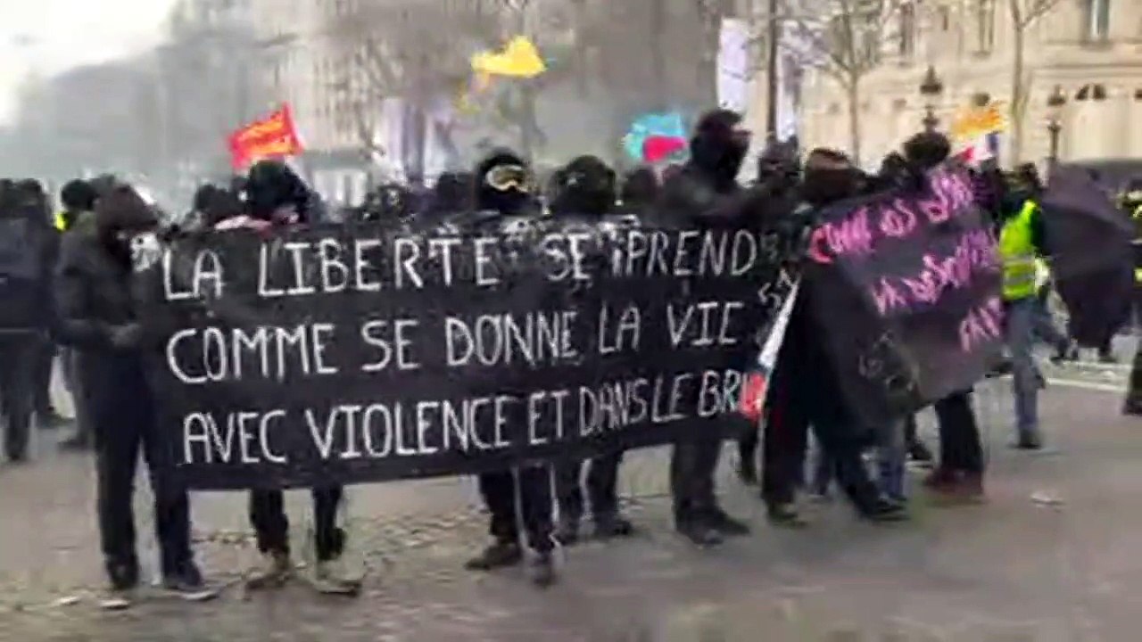 Plünderungen und gewalt bei "gelbwesten"-protesten