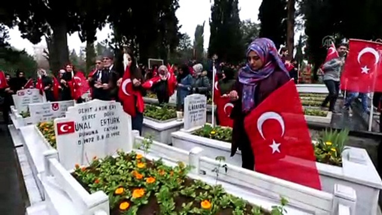 KYK yurtlarında kalan öğrencilerden şehitlik ziyareti - SAMSUN