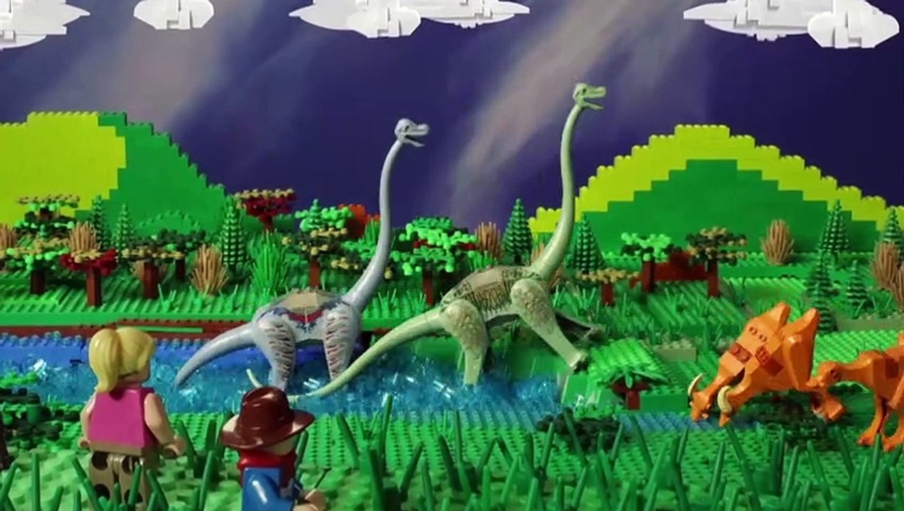 LEGO Jurassic Park STOP MOTION Dinosaurs Escape! | LEGO Jurassic World | By LEGO Worlds