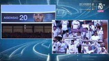 Ovación a Zidane durante la alineación en el videomarcador del Santiago Bernabéu