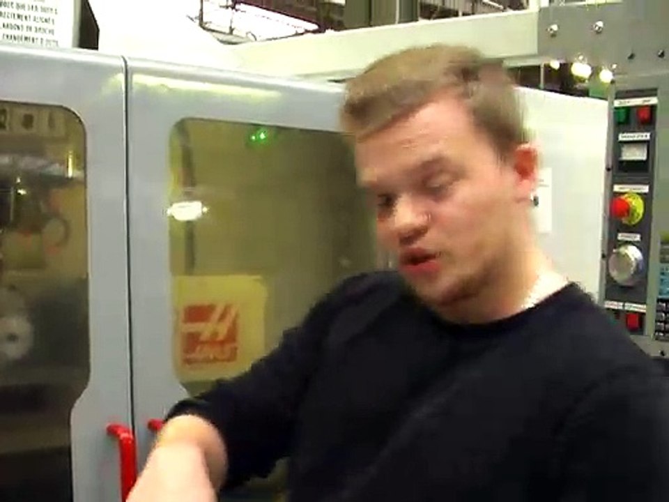 Au lycée technique de Saint-Avold, les étudiants fabriquent des train d’atterrissage d'avion