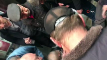 Bayılan vatandaşa ilk müdahale doktor vekilden