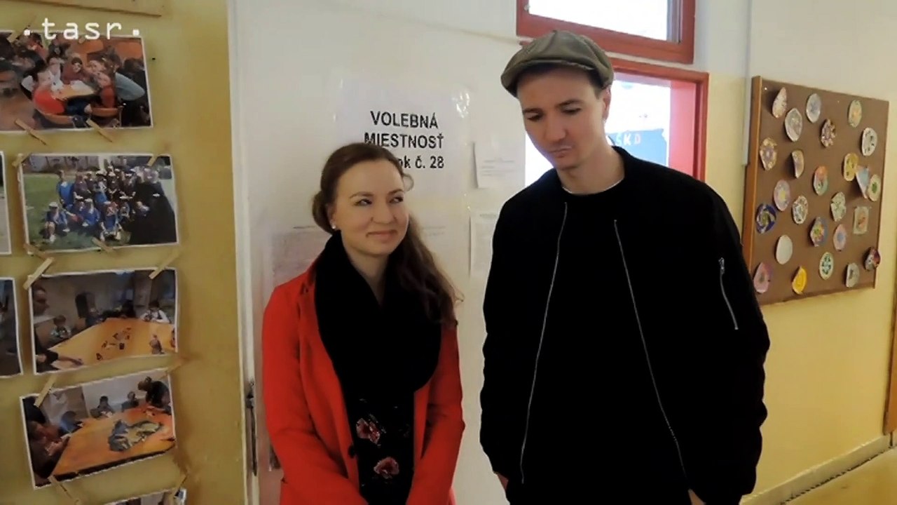 Voliť prišli aj mladí Slováci žijúci v zahraničí