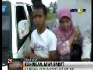 Ratusan Sopir Angkot di Kuningan Demo