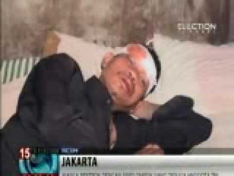 Warga Bentrok dengan Massa yang Diduga TNI