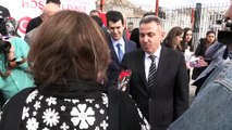 Nevruz tatiline çıkan İranlılar güllerle karşılandı - AĞRI