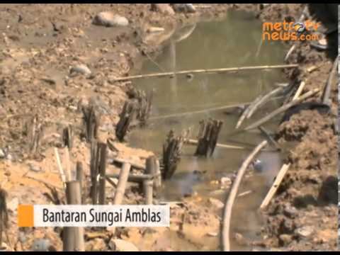 Bantaran Sungai Amblas, Jalan Desa Ikut Amblas