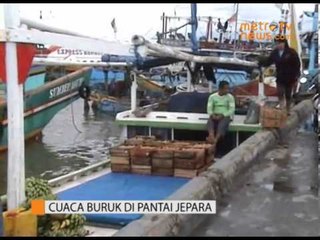 Ombak Pantai Jepara Capai 3 Meter