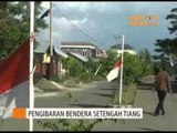 Warga Aceh Kibarkan Bendera Setengah Tiang