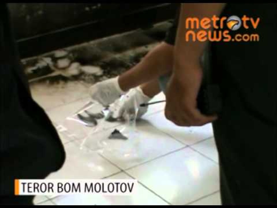 Rumah Dinas Camat Dilempar Bom Molotov