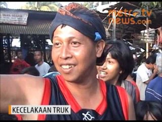 Tak Kuat Menanjak, Truk Lindas Pengendara Motor