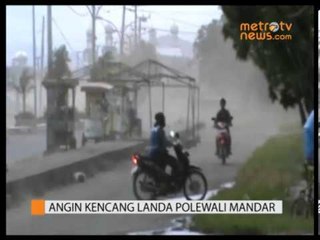 Video Saat Angin Kencang Terjang Pesisir Polewali Mandar