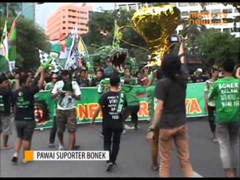 Pawai Bonek Sambut HUT Persebaya vg