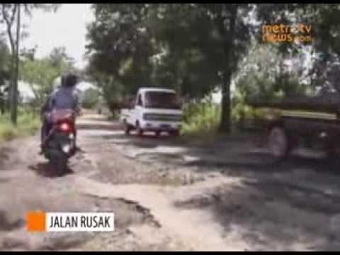 Sejumlah Jalan Penghubung Antarkecamatan di Jember Rusak Parah