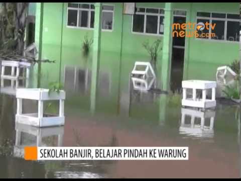 Sekolah Kebanjiran, Kegiatan Belajar Mengajar Pindah ke Warung