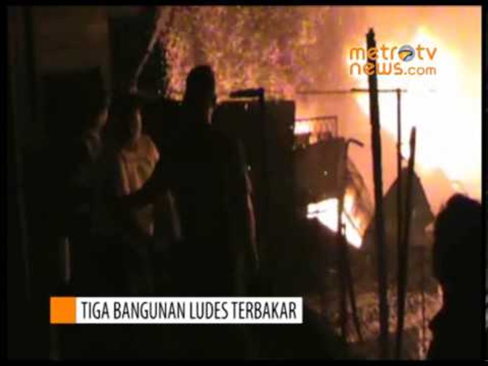 Tiga Bangunan Hangus Terbakar, Kerugian Miliaran Rupiah