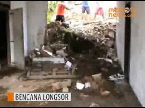 Longsor Hantam Rumah Warga Tasikmalaya