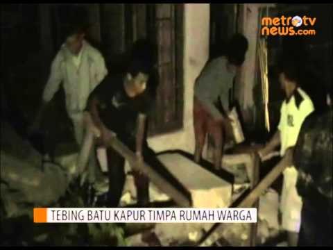 Tebing Batu Kapur Setinggi 20 Meter Timpa Rumah Warga