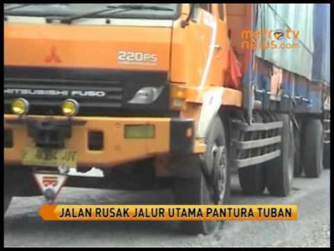 Jalur Utama Pantura Tuban Rusak