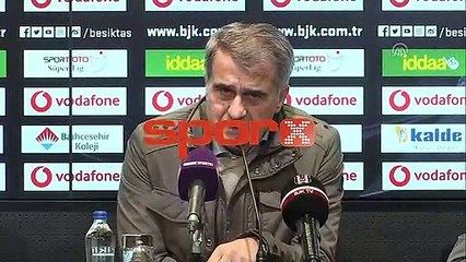 Şenol Güneş'ten şarkılı mesaj