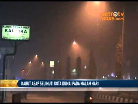 Kabut Asap Selimuti Dumai Pada Malam Hari