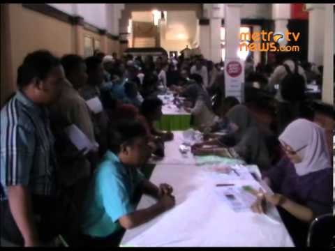 ribuan warga berdesakan urus BPJS