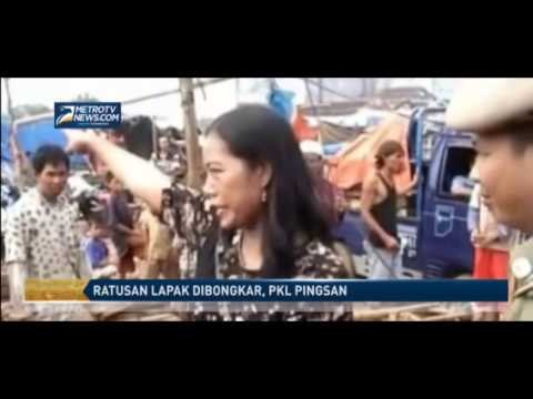 PKL Pingsan Melihat Lapaknya Dibongkar